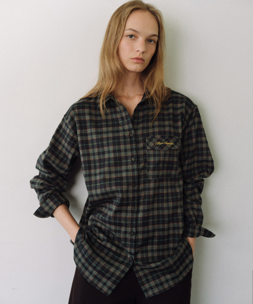 URAGO(ユラーゴ)の「Flap pocket check shirt(シャツ/ブラウス・レディース・ネイビー/グリーン・FREE)」の5枚目の写真