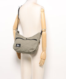 BAILA 掲載モデル【KELTY】PACKABLE CURVE SHOULDER S　パッカブル　ショルダーバック　サコッシュ　リップストップナイロン