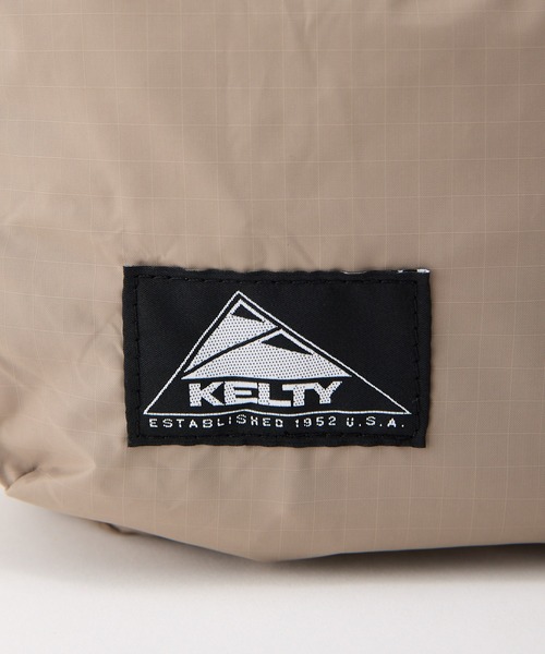 KELTY(ケルティ)の「BAILA 掲載モデル【KELTY】PACKABLE CURVE SHOULDER S パッカブル ショルダーバック サコッシュ リップストップナイロン(ショルダーバッグ・レディース・ネイビー/グレー/ブラウン系/ブラック/ベージュ・ONE SIZE)」の10枚目の写真