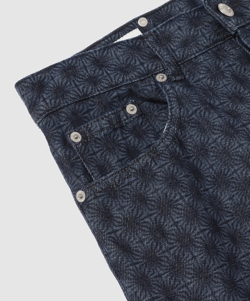 DRIES VAN NOTEN(ドリスヴァンノッテン)の「PEYTON DEN 3387 W.W.PANTS(デニムパンツ・レディース・その他・27/26)」の4枚目の写真