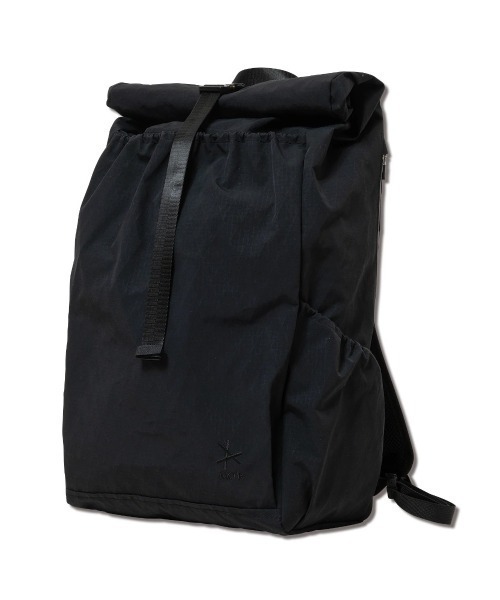 AKTR(アクター)の「AKTR STUFF ROLLTOP BACKPACK(アクター スタッフ ロールトップ バックパック)(バックパック/リュック・メンズ・ブラック系/グリーン系・ONE SIZE)」の4枚目の写真