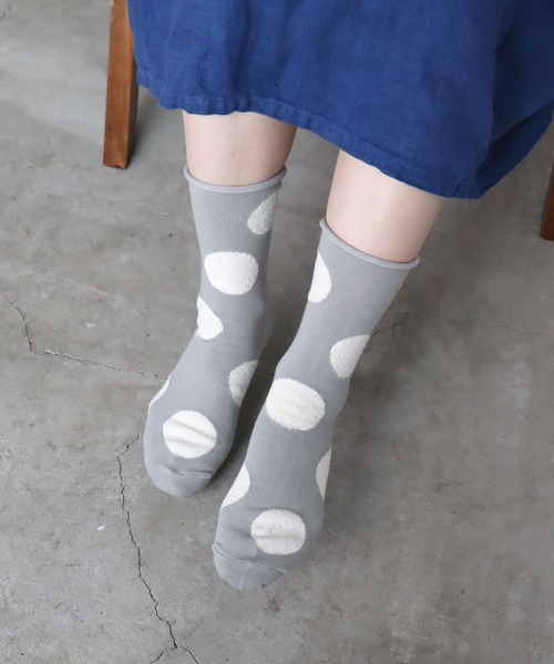 TAWARA（タワラ）の「デイリードットクルーソックス（ソックス/靴下・レディース・グリーン/レッド/ブラック/グレー/ブルー・S）」の2枚目の写真