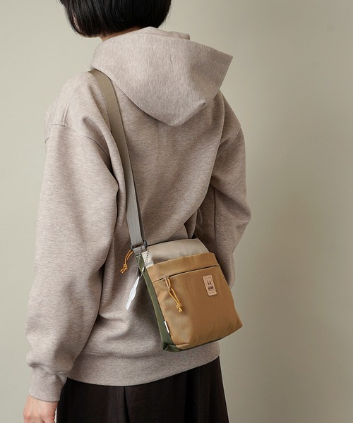 MOOMIN(ムーミン)の「【MOOMIN】(ムーミン) サコッシュ ショルダーバッグ RMNL-06(ショルダーバッグ・レディース・ブラック/グレー/チャコールグレー/グリーン/ブルー/レッド・ONE SIZE)」の8枚目の写真