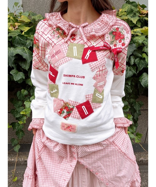 PINK HOUSE（ピンクハウス）の「イニシャルロゴアップリケ使いトレーナー（スウェット・レディース・ブルー/ブラック/キナリ/レッド/グリーン・フリー）」の19枚目の写真