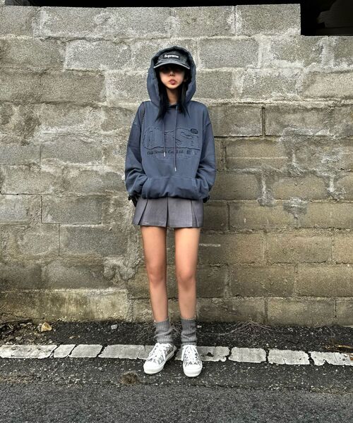 ODD STUDIO(オッドスタジオ)の「ODSD ピグメントダメージオーバーサイズフードパーカー - NAVY(パーカー・レディース・ネイビー・1(M)/2(L))」の9枚目の写真
