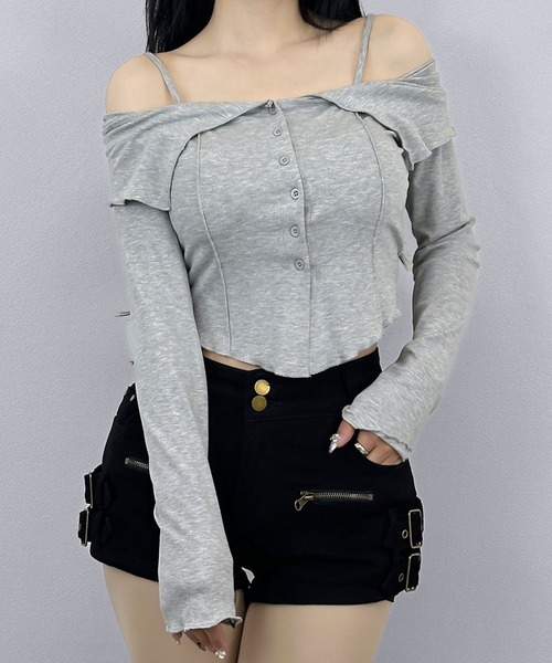 FOLLOWIN（フォロウィン）の「【４color/パット付き】オフショルボタントップス（Tシャツ/カットソー・レディース・ブラック/グレー/チャコールグレー/ホワイト・FREE）」の4枚目の写真