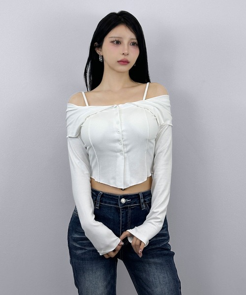 FOLLOWIN（フォロウィン）の「【４color/パット付き】オフショルボタントップス（Tシャツ/カットソー・レディース・ブラック/グレー/チャコールグレー/ホワイト・FREE）」の11枚目の写真