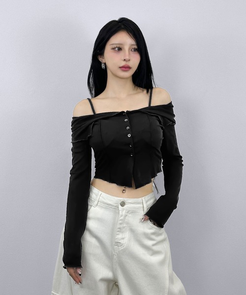 FOLLOWIN（フォロウィン）の「【４color/パット付き】オフショルボタントップス（Tシャツ/カットソー・レディース・ブラック/グレー/チャコールグレー/ホワイト・FREE）」の12枚目の写真
