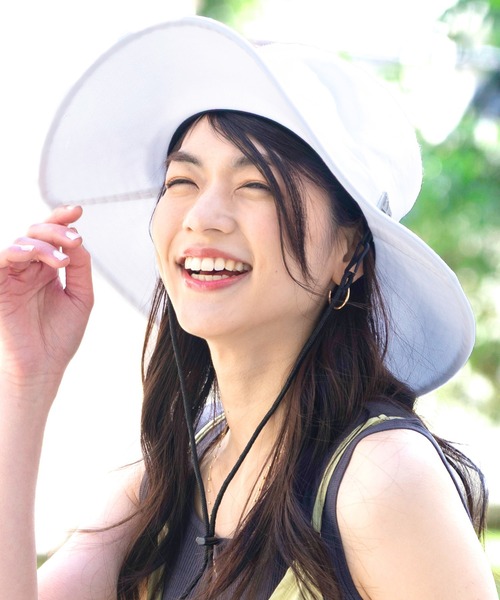 NEW ERA（ニューエラ）の「ニューエラバケットハット アドベンチャーワイドブリム つば広顎紐付き ONSPOTZ別注（ハット・レディース・ホワイト/ネイビー/ブラック・S/M/L/XL/M/L）」の2枚目の写真