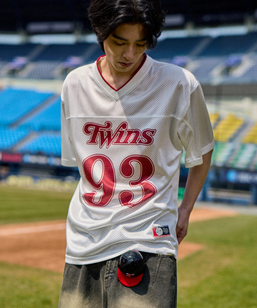 [LGツインズx1993スタジオ] 93 パンチングビッグロゴTシャツ_ホワイト