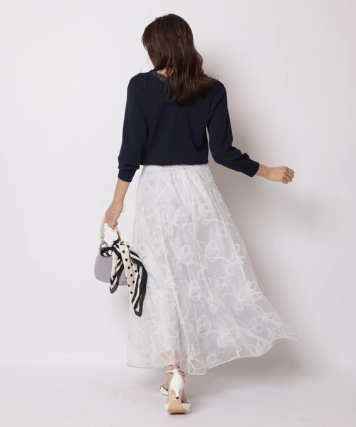 JUSGLITTY（ジャスグリッティー）の「エンブロイダリーチュールスカート（スカート・レディース・ライトグレー/ベージュ・2/1/0）」の4枚目の写真