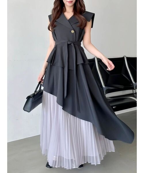 dazzlin（ダズリン）の「アシメプリーツトレンチワンピース（ワンピース・レディース・チャコールグレー/オフホワイト/その他・MEDIUM/SMALL/X-SMALL）」の6枚目の写真