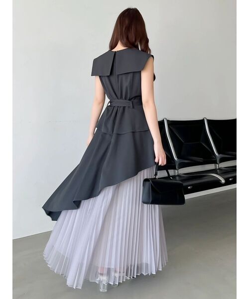 dazzlin（ダズリン）の「アシメプリーツトレンチワンピース（ワンピース・レディース・チャコールグレー/オフホワイト/その他・MEDIUM/SMALL/X-SMALL）」の9枚目の写真