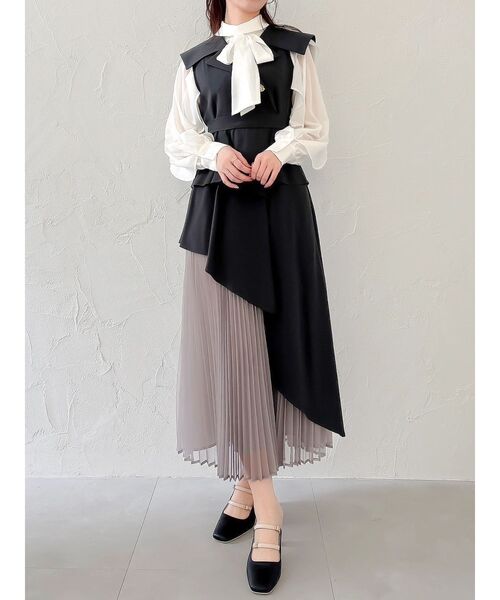 dazzlin（ダズリン）の「アシメプリーツトレンチワンピース（ワンピース・レディース・チャコールグレー/オフホワイト/その他・MEDIUM/SMALL/X-SMALL）」の21枚目の写真