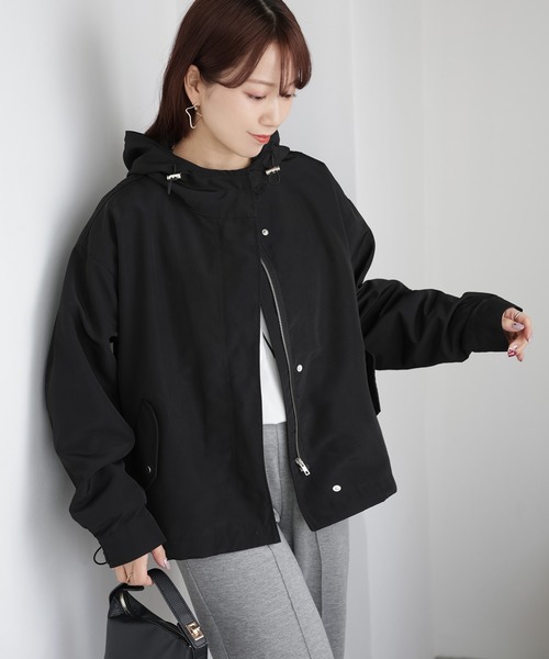 Riberry（リベリー）の「撥水マウンテンパーカー（マウンテンパーカー・レディース・アイボリー/ブラック/ネイビー・MEDIUM）」の8枚目の写真