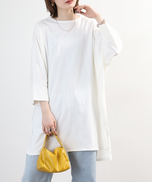 FUNALIVE(ファンアライブ)の「ラウンドネック ロング Tシャツ チュニック(Tシャツ/カットソー・レディース・オフホワイト/グレイッシュベージュ/ブラック・LL~3L/M~L)」の8枚目の写真