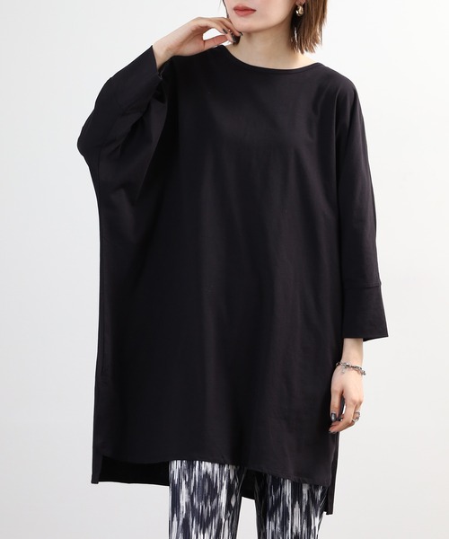 FUNALIVE(ファンアライブ)の「ラウンドネック ロング Tシャツ チュニック(Tシャツ/カットソー・レディース・オフホワイト/グレイッシュベージュ/ブラック・LL~3L/M~L)」の12枚目の写真