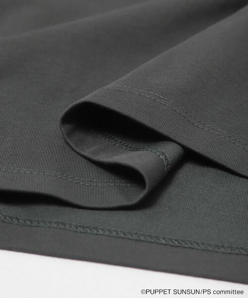 SENSE OF PLACE by URBAN RESEARCH（センスオブプレイスバイアーバンリサーチ）の「『ユニセックス』『別注』SUNSUN×SENSE OF PLACE　グラフィックTシャツ（Tシャツ/カットソー・レディース・チャコールグレー/オフホワイト・LARGE/MEDIUM）」の21枚目の写真