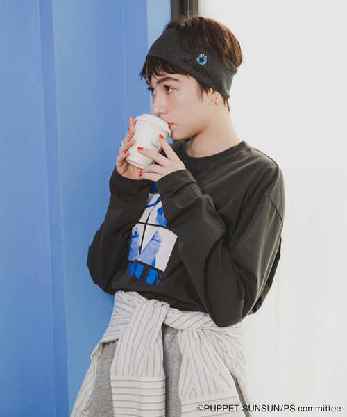 SENSE OF PLACE by URBAN RESEARCH（センスオブプレイスバイアーバンリサーチ）の「『ユニセックス』『別注』SUNSUN×SENSE OF PLACE　グラフィックTシャツ（Tシャツ/カットソー・レディース・チャコールグレー/オフホワイト・LARGE/MEDIUM）」の18枚目の写真