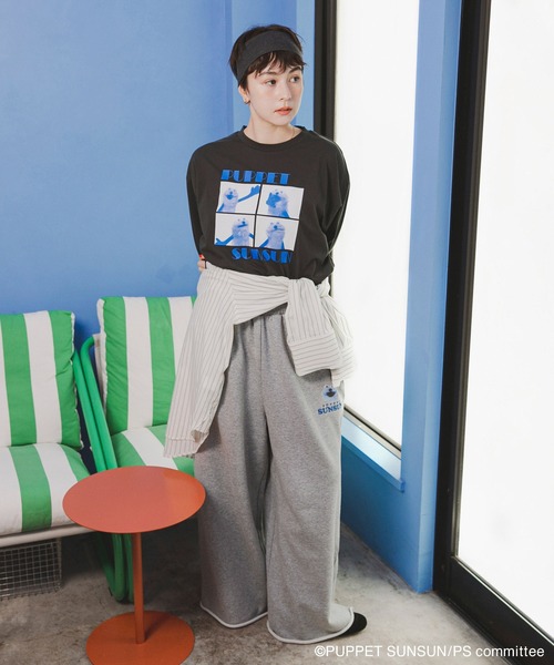 SENSE OF PLACE by URBAN RESEARCH（センスオブプレイスバイアーバンリサーチ）の「『ユニセックス』『別注』SUNSUN×SENSE OF PLACE　グラフィックTシャツ（Tシャツ/カットソー・レディース・チャコールグレー/オフホワイト・LARGE/MEDIUM）」の19枚目の写真