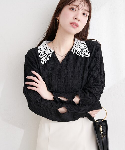 natural couture（ナチュラルクチュール）の「レース衿ロンT（ニット/セーター・レディース・ブラック/ライトベージュ/サックスブルー/ネイビー・FREE）」の2枚目の写真