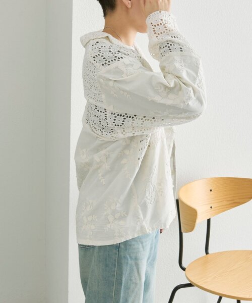 ear PAPILLONNER(イアパピヨネ)の「刺繍ジャケット【SUM1 STYLE】(その他アウター・レディース・ブラック/ホワイト・FREE)」の6枚目の写真