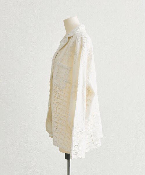 ear PAPILLONNER(イアパピヨネ)の「刺繍ジャケット【SUM1 STYLE】(その他アウター・レディース・ブラック/ホワイト・FREE)」の15枚目の写真