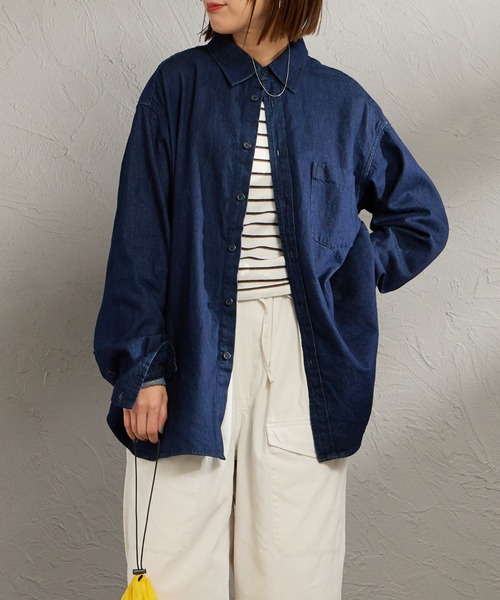 PENNEYS（ぺニーズ）の「[PENNEYS／ペニーズ] 別注 80Z ビッグシルエット デニムシャツ（シャツ/ブラウス・レディース・インディゴブルー/ライトインディゴブルー/ブラック・M/S/L）」の17枚目の写真