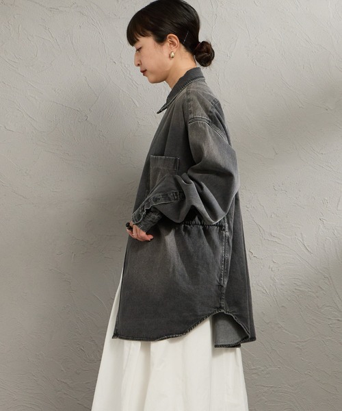 PENNEYS（ぺニーズ）の「[PENNEYS／ペニーズ] 別注 80Z ビッグシルエット デニムシャツ（シャツ/ブラウス・レディース・インディゴブルー/ライトインディゴブルー/ブラック・M/S/L）」の9枚目の写真