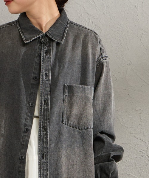 PENNEYS（ぺニーズ）の「[PENNEYS／ペニーズ] 別注 80Z ビッグシルエット デニムシャツ（シャツ/ブラウス・レディース・インディゴブルー/ライトインディゴブルー/ブラック・M/S/L）」の14枚目の写真