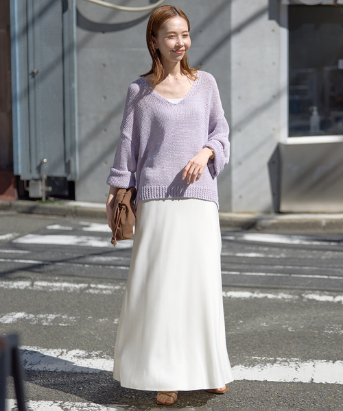 SLOBE IENA（スローブイエナ）の「《WEB限定/追加2》グロッシーサテンフレアスカート（スカート・レディース・アイボリー/ブラック・FREE）」の21枚目の写真