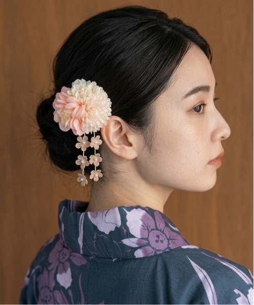 gossip!ロサンゼルス(ゴシップロサンゼルス)の「髪飾り ヘアスティック アメリカンフラワー(和装小物・レディース・ベージュ/パープル・FREE)」の1枚目の写真