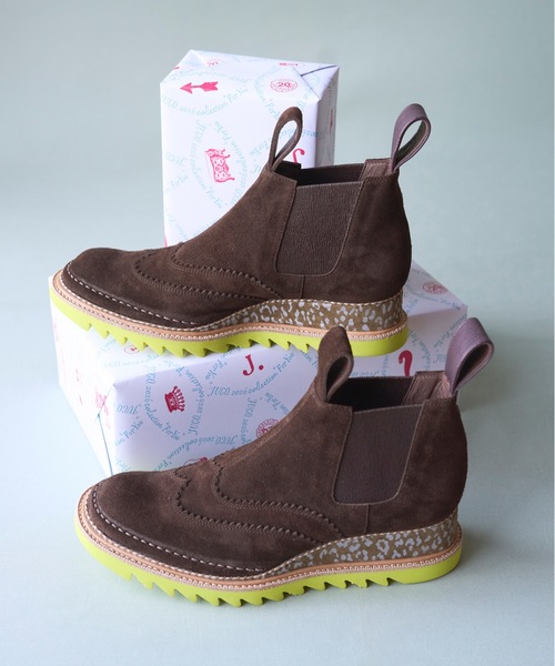 JUCO.(ジュコ)の「ブラウンポップブーツ(ブーツ・レディース・ブラウン×イエロー・23cm/23.5cm/24cm/24.5cm/25cm/25.5cm/26.5cm)」の1枚目の写真