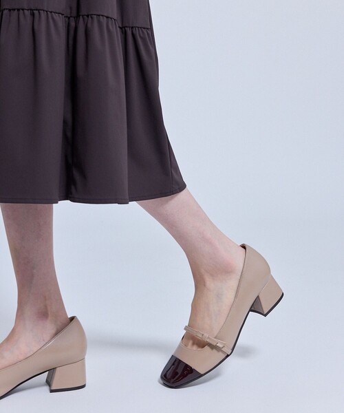TOCCA(トッカ)の「RIBBON CROSSING PUMPS メリージェーン パンプス(パンプス・レディース・アイボリー系/ベージュ系/ブラック系・37/36/35/39/38)」の6枚目の写真