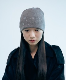 Carmelo（カーメロ）の「Stone Motif Beanie (white/l.gray/black)/ モチーフラインストーンニット帽（ニットキャップ/ビーニー）」