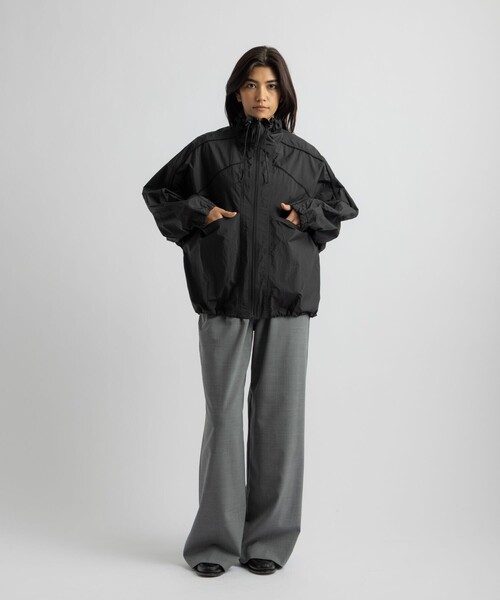 Saturdays NYC(サタデーズ ニューヨークシティ )の「Edie Windbreaker(ブルゾン・レディース・ブラック/ワイン/ベージュ・M/S)」の14枚目の写真