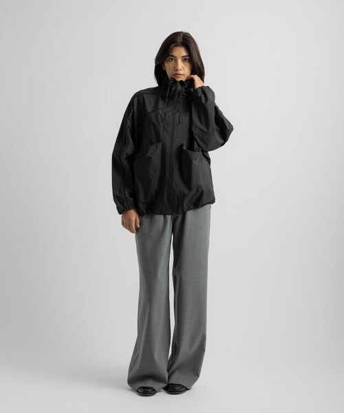 Saturdays NYC(サタデーズ ニューヨークシティ )の「Edie Windbreaker(ブルゾン・レディース・ブラック/ワイン/ベージュ・M/S)」の15枚目の写真