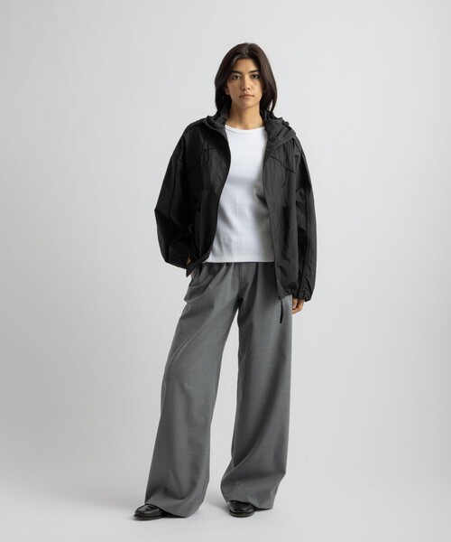 Saturdays NYC(サタデーズ ニューヨークシティ )の「Edie Windbreaker(ブルゾン・レディース・ブラック/ワイン/ベージュ・M/S)」の17枚目の写真