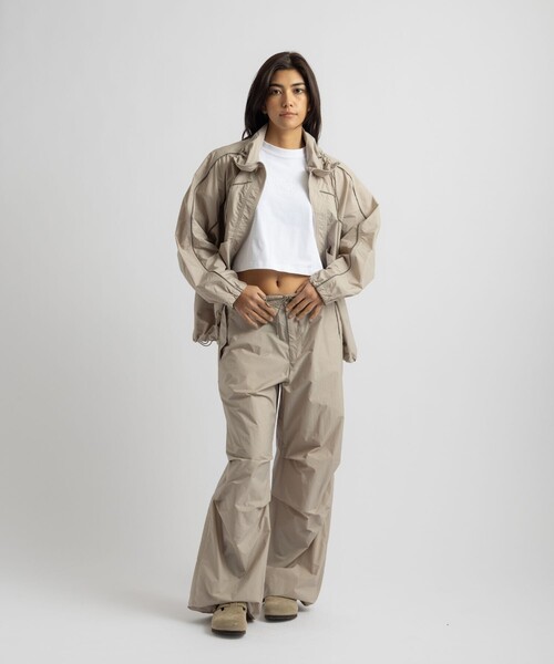 Saturdays NYC(サタデーズ ニューヨークシティ )の「Edie Windbreaker(ブルゾン・レディース・ブラック/ワイン/ベージュ・M/S)」の20枚目の写真