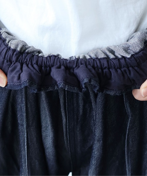 yuni(ユニ )の「R/C soft denim cocoon drawstrings pants(デニムパンツ・レディース・ネイビー・FREE)」の8枚目の写真