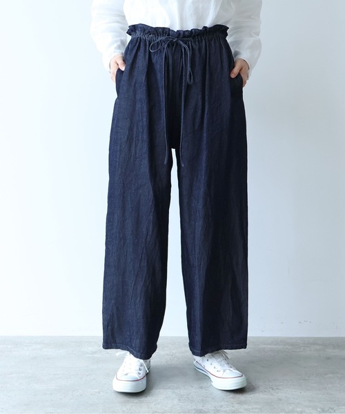 yuni(ユニ )の「R/C soft denim cocoon drawstrings pants(デニムパンツ・レディース・ネイビー・FREE)」の13枚目の写真