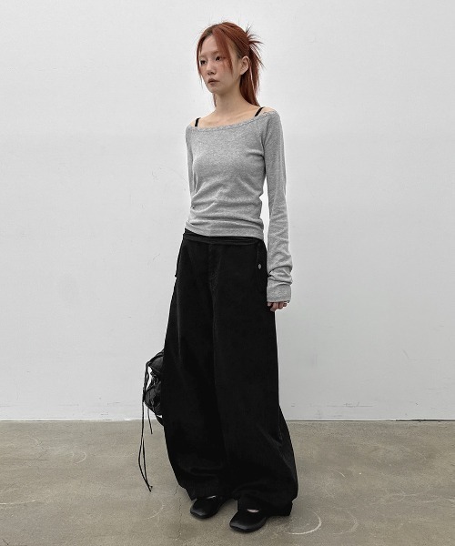BLACKUP（ブラックアップ）の「[MADE] コゼッティレースオフショルダー長袖Tシャツ（Tシャツ/カットソー・レディース・ブラック/グレー/アイボリー・FREE）」の6枚目の写真