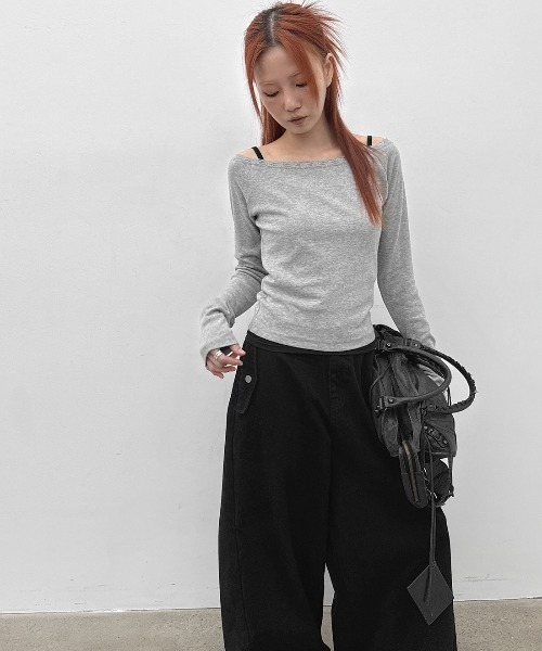 BLACKUP（ブラックアップ）の「[MADE] コゼッティレースオフショルダー長袖Tシャツ（Tシャツ/カットソー・レディース・ブラック/グレー/アイボリー・FREE）」の5枚目の写真