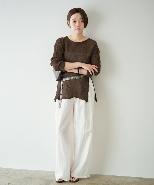 plage(プラージュ)の「LES ATELIERS FRANCAIS DE CONFECTION 別注 SLIT ブラウス(シャツ/ブラウス・レディース・ベージュ/ブラウン・FREE)」の4枚目の写真