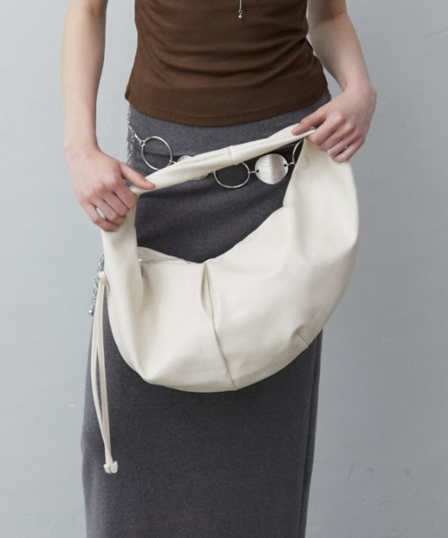 Rohwel（ローウェル）の「Moon Curve Shoulder Bag / ムーンカーブショルダーバッグ（ショルダーバッグ・レディース・ホワイト/ピンク/ブラック・FREE）」の13枚目の写真