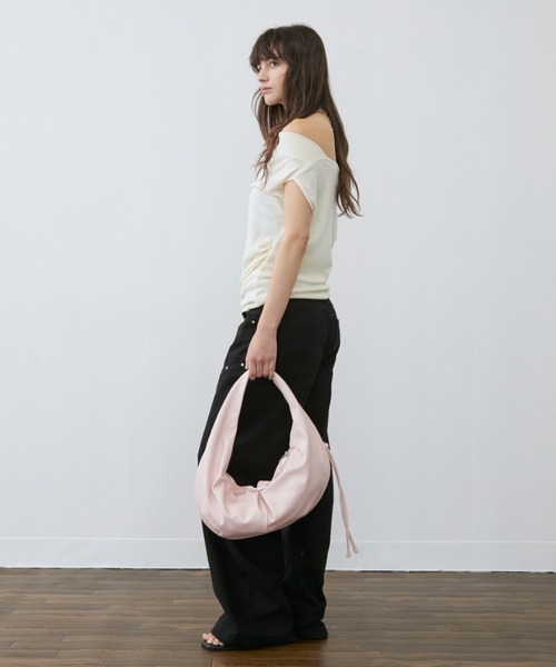 Rohwel（ローウェル）の「Moon Curve Shoulder Bag / ムーンカーブショルダーバッグ（ショルダーバッグ・レディース・ホワイト/ピンク/ブラック・FREE）」の22枚目の写真