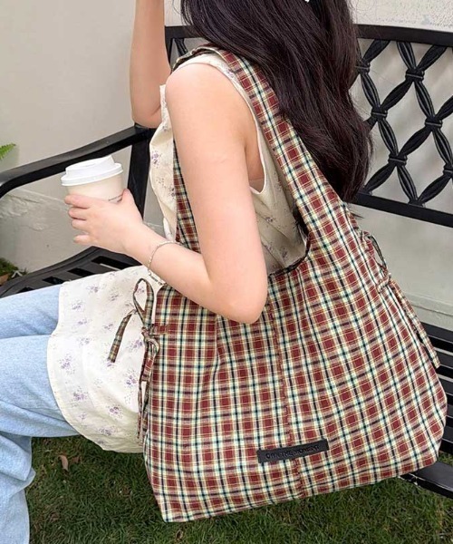 mebole(メボレ)の「Daily Check Tote Bag(トートバッグ・レディース・グリーン/ブラウン/ブルー・FREE)」の1枚目の写真