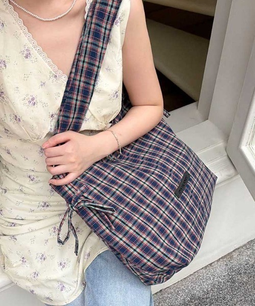 mebole(メボレ)の「Daily Check Tote Bag(トートバッグ・レディース・グリーン/ブラウン/ブルー・FREE)」の14枚目の写真
