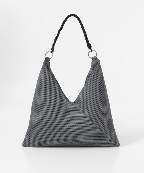 URBAN RESEARCH Sonny Label（アーバンリサーチサニーレーベル）の「メッシュトライアングルバッグ（トートバッグ・レディース・ブラック/グレー/ネイビー・ONE）」の11枚目の写真
