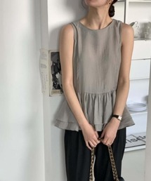 ラウンドネックノースリーブブラウス フリル切替 バックボタン